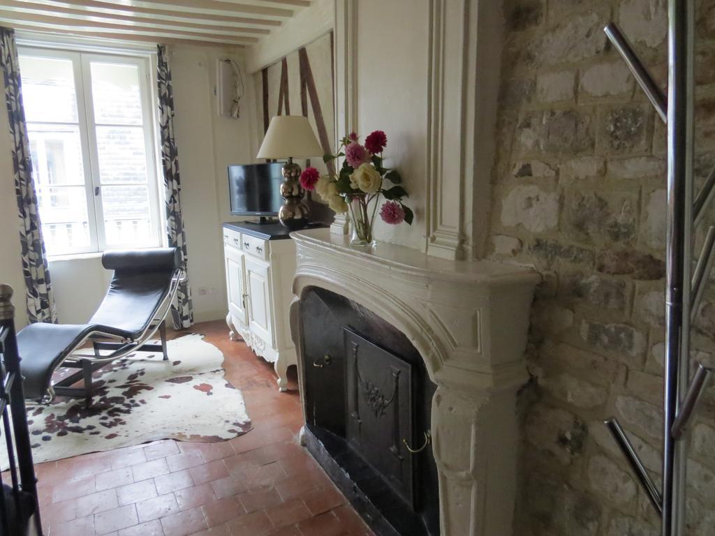 Appartement Le Notre Dame Honfleur Exteriör bild